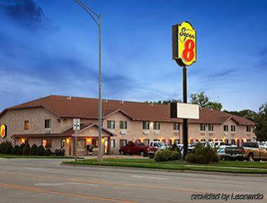 Super 8 By Wyndham Concordia Hotel Exterior photo